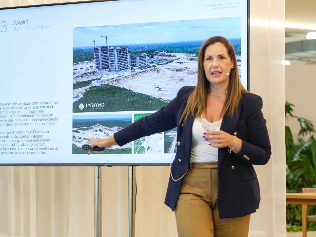 Ángela Moyano presenta el avance de obra de Larimar City durante su ponencia en Hábitat Valencia