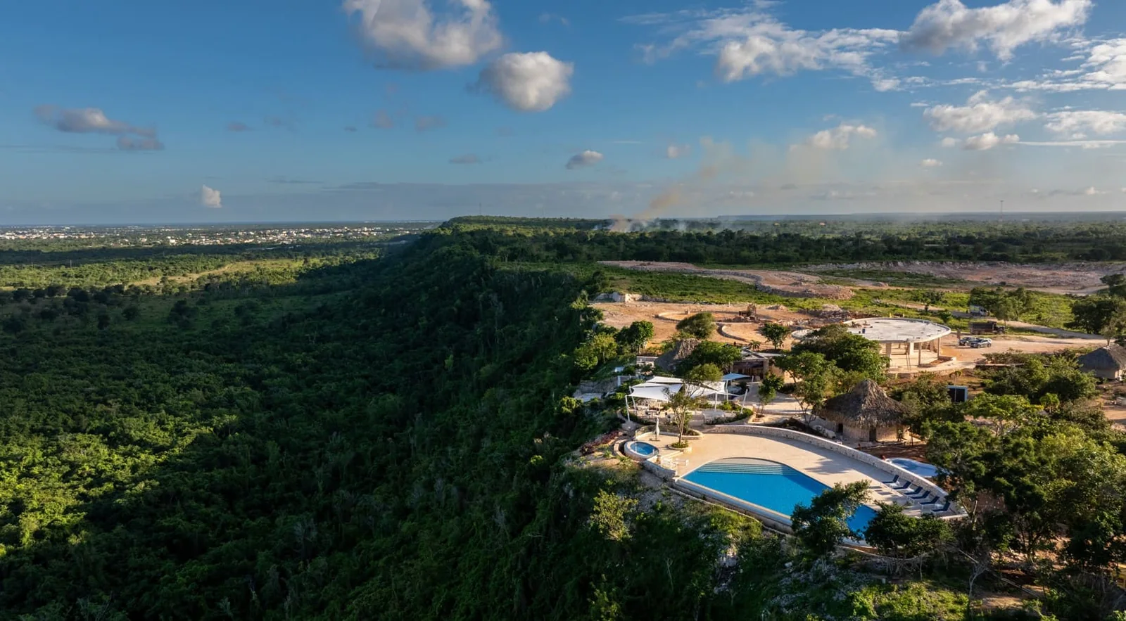 Vista aérea del Farallón de Punta Cana, donde se desarrolla Larimar City