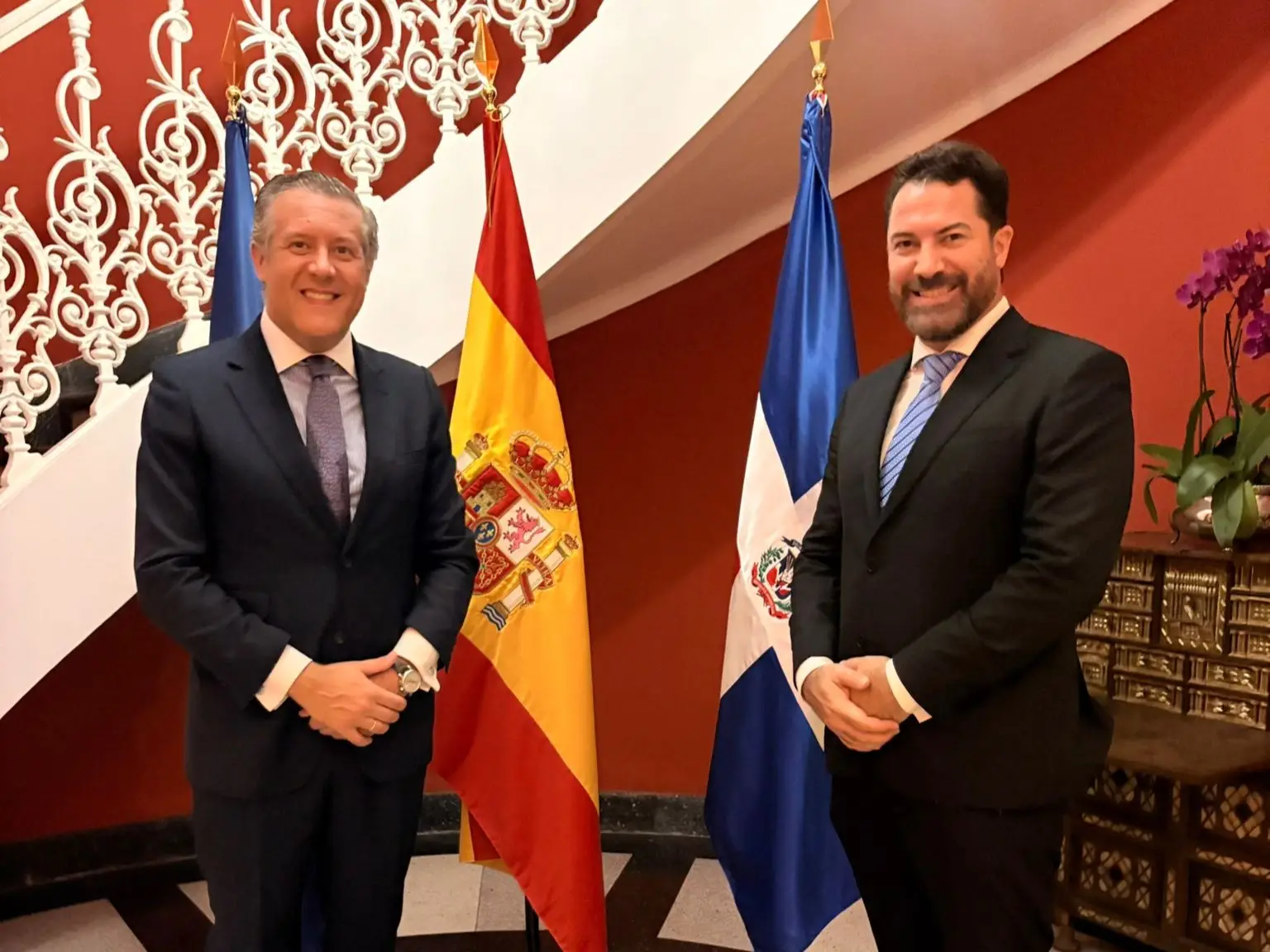 Larimar City & Resort presente en la celebración oficial del Día de la Hispanidad en República Dominicana